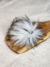 The OREO pom pom