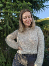 Fluffball Raglan - KNITTING PATTERN