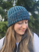 Lallybroch Beanie - KNITTING PATTERN