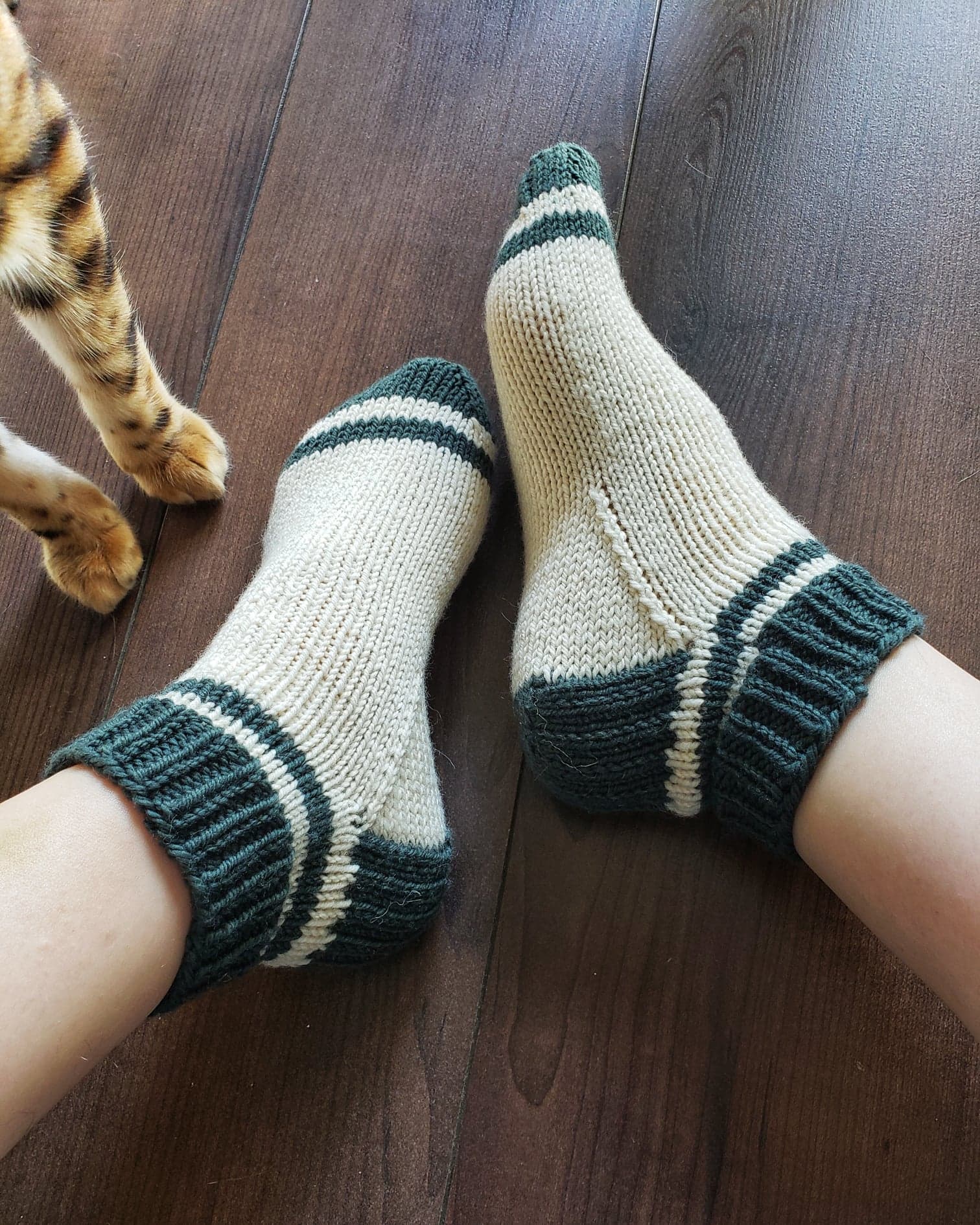 DK Sporty Shorty Socks - KNITTING PATTERN – Perfectly Knotted