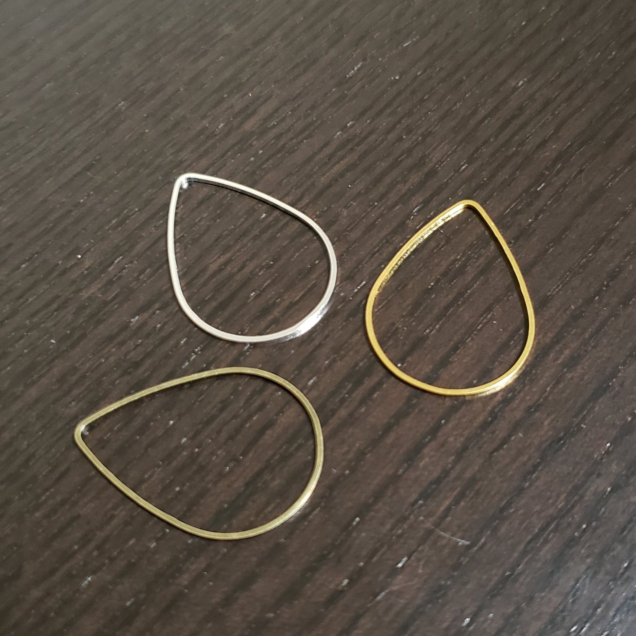 Large Teardrop Stitch Markers Pack of 10 Perfectly Knotted