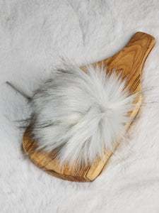 The SAND DOLLAR pom pom