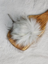The SAND DOLLAR pom pom