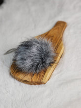 * CLEARANCE * The SMOKE pom pom