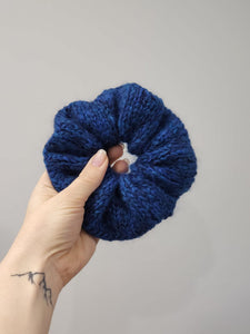 Sleepover Scrunchie - KNITTING PATTERN